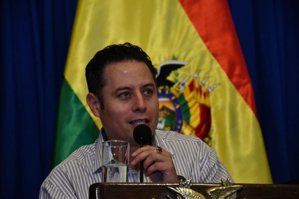 “NOS EQUIVOCAMOS”: LARA RECONOCE ERROR AL PROPONER CIERRE DEL MINISTERIO DE JUSTICIA