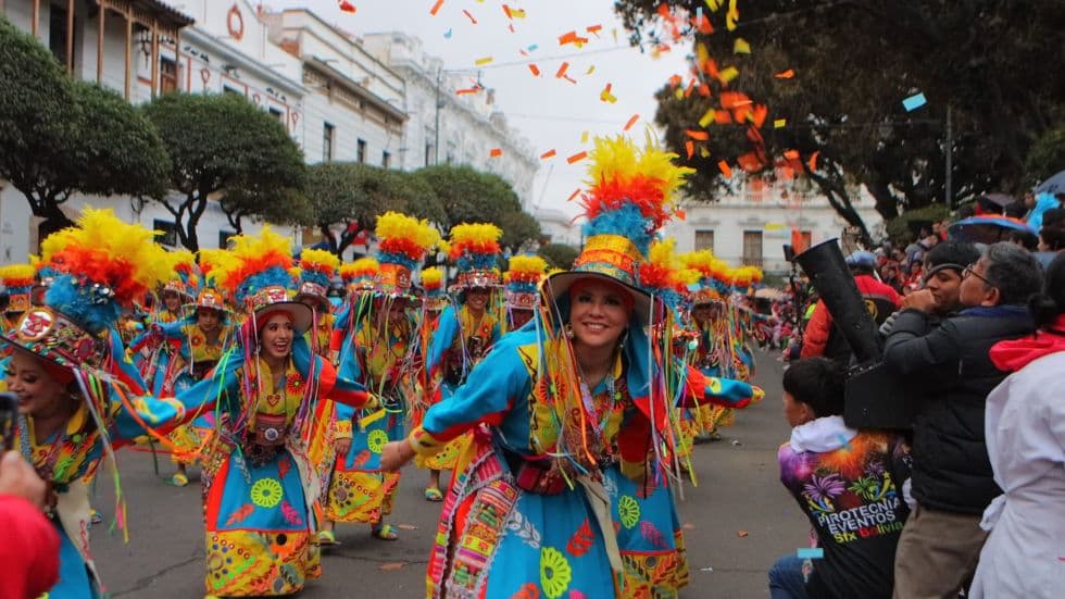 BOLIVIA CELEBRA QUE LA UNESCO RECONOZCA LA FESTIVIDAD DE SUCRE COMO PATRIMONIO CULTURAL
