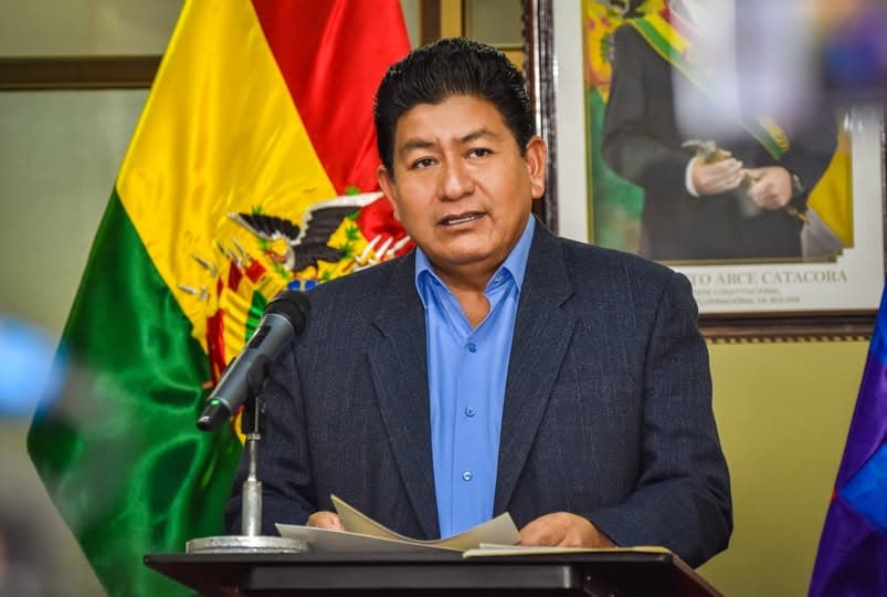 TRANSPORTE PESADO INICIA ACCIONES LEGALES CONTRA EXMINISTRO MONTAÑO POR ESTADO DE LAS CARRETERAS