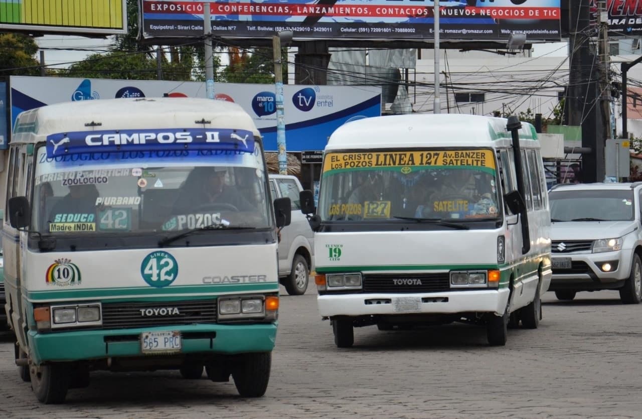 MICROS VUELVEN A OPERAR TRAS LEVANTARSE EL PARO Y ACORDARSE PASAJE TEMPORAL DE BS 3