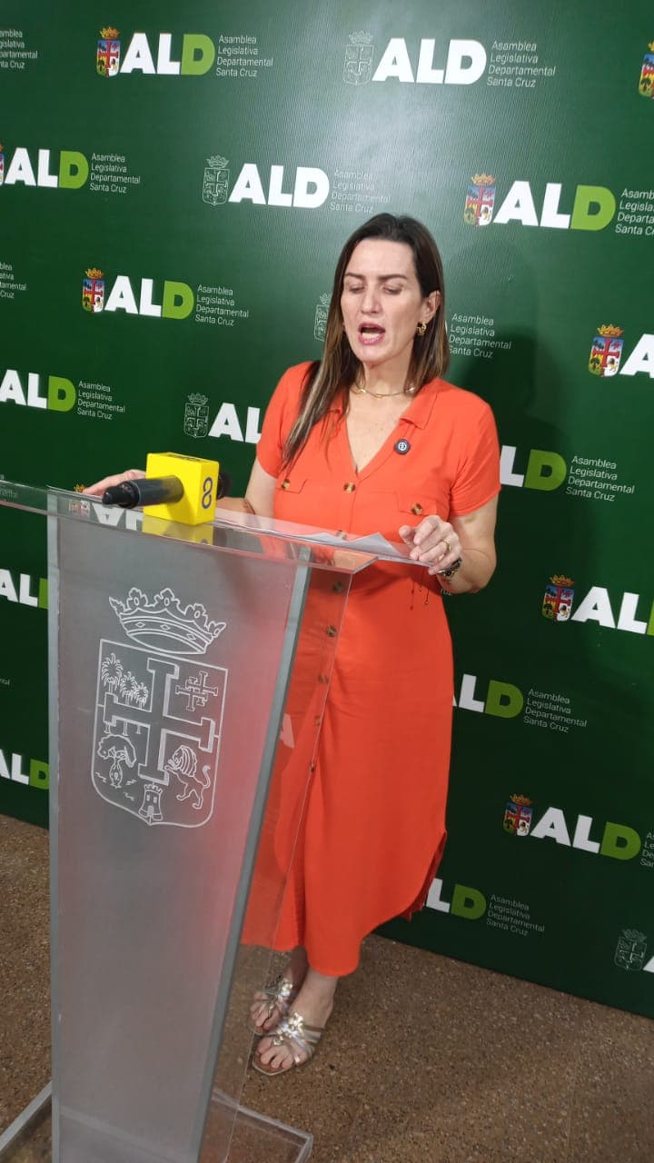 ASAMBLEÍSTA KEILA GARCÍA DENUNCIA PREJUZGAMIENTO ILEGAL POR PARTE DE VOCAL DEL TSE