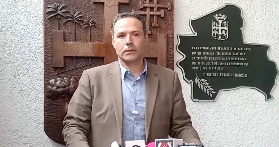 AGUSTIN ZAMBRANA DENUNCIA USO INDEBIDO DE EMAPA Y YPFB COMO “CAJA CHICA”