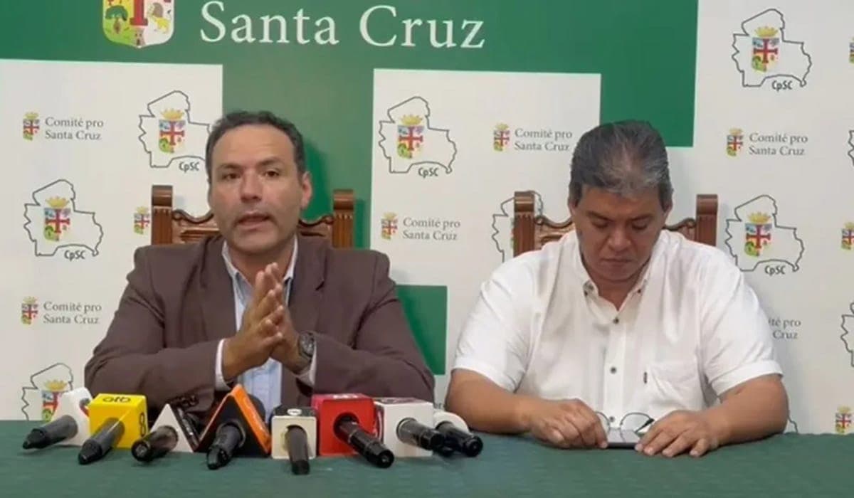 COMITÉ CÍVICO DENUNCIA CONTRADICCIÓN PRESUPUESTARIA Y PIDE EJECUCIÓN DEL 50 Y 50