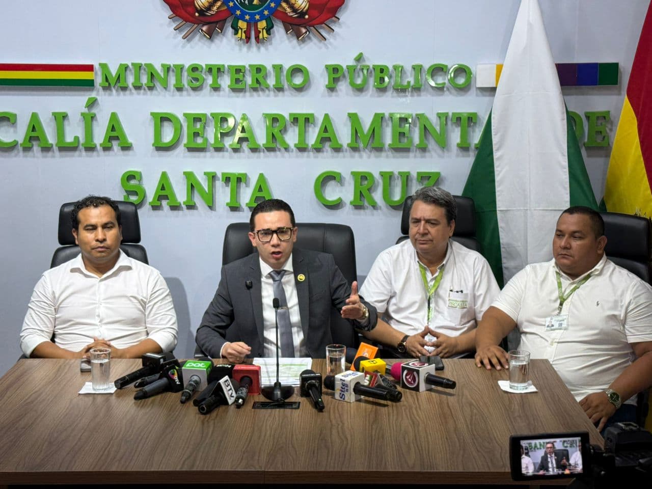 MINISTERIO PÚBLICO Y AMPLÍA INVESTIGACIÓN CONTRA SEIS PERSONAS EN CASO «NARCOMALETAS»