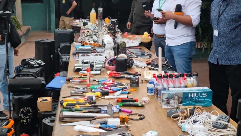 REQUISA EN PALMASOLA: DECOMISAN CELULARES, ARMAS Y DROGAS ANTES DEL CARNAVAL