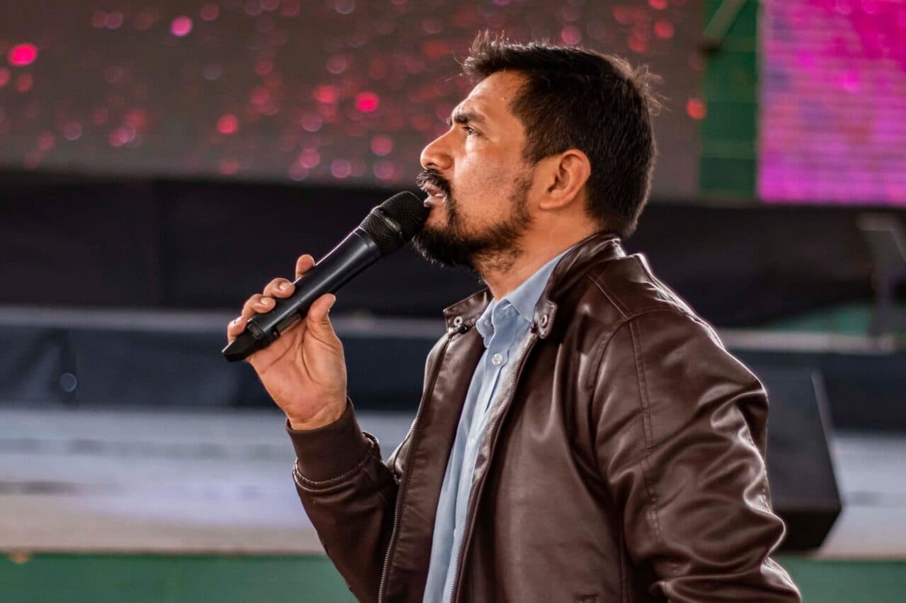 AUDIENCIA DE PASTOR PERUANO SE SUSPENDE POR MOTIVOS DE SALUD