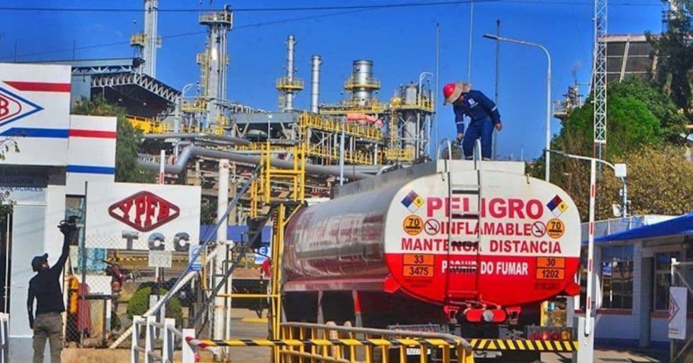 YPFB ANUNCIA IMPORTACIÓN DE CRUDO PARA REACTIVAR REFINERÍAS Y AUMENTAR PRODUCCIÓN DE COMBUSTIBLES