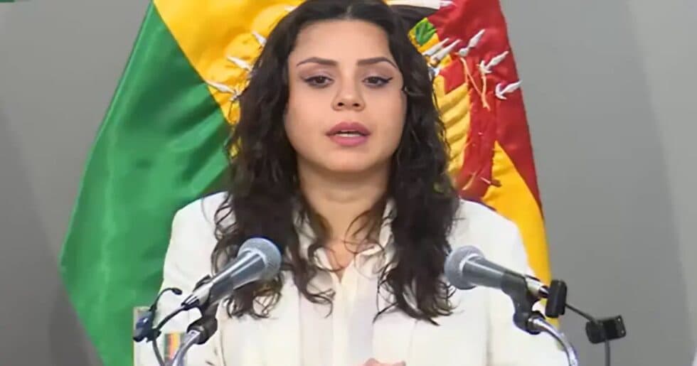 COMITÉ CÍVICO PIDE EXPLICACIONES AL GOBIERNO POR SALIDA DE FAVAL