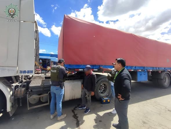 SUCRE: FELCN INTERCEPTA CAMIÓN CON 26 TONELADAS DE SUSTANCIA CONTROLADA