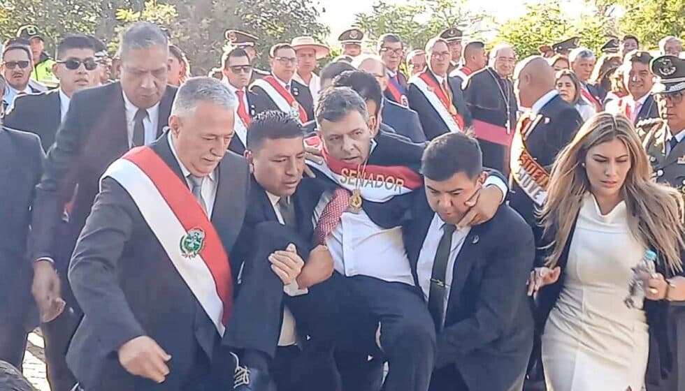 DIEGO ÁVILA SE DESCOMPENSÓ DURANTE ACTO OFICIAL POR EL ANIVERSARIO DE TARIJA