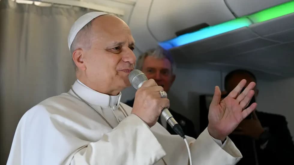 CEB EXPRESA RESPALDO AL PAPA LEÓN XIV TRAS CRÍTICAS DE DONALD TRUMP