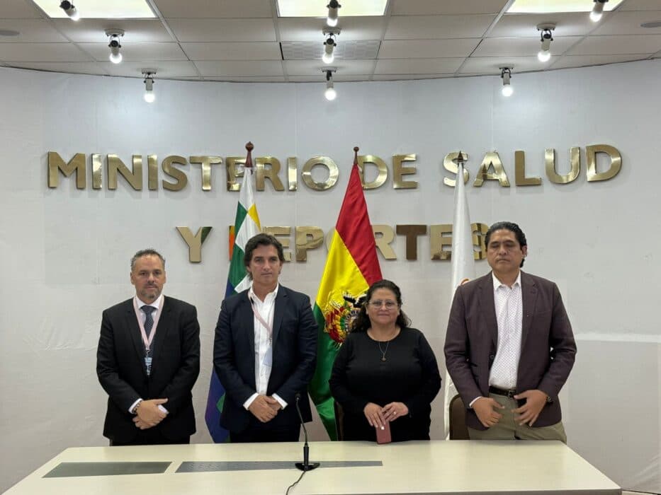 SAAVEDRA Y MINISTRA DE SALUD COORDINAN ACCIONES PARA FORTALECER EL SISTEMA SANITARIO