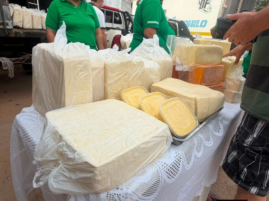 FERIA DEL QUESO EN EL CAMBÓDROMO CON PRECIOS DE BS 36 Y BS 37 POR KILO