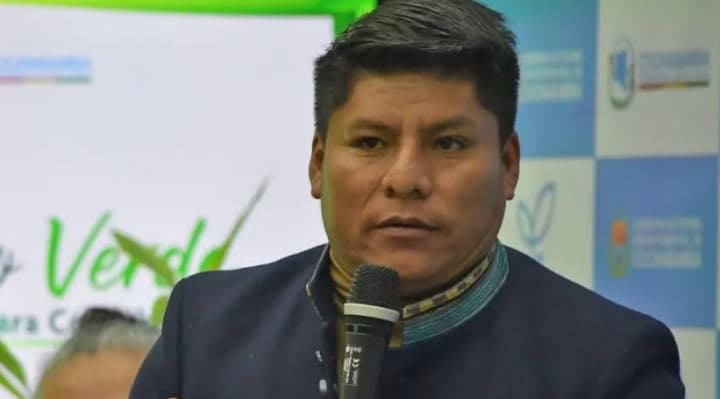 COCHABAMBA “DESBLOQUEE, SEÑOR GOBERNADOR”: ASAMBLEÍSTA ENCARA A LOZA