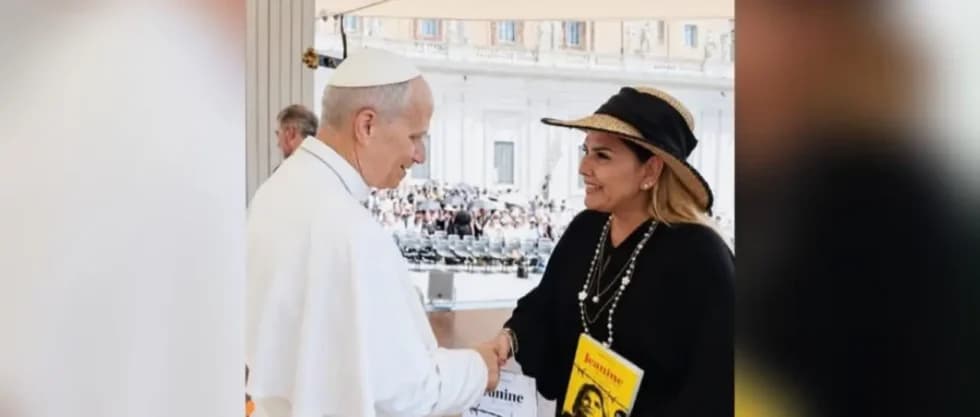 JEANINE AÑEZ DESTACA ENCUENTRO CON EL PAPA: “ME DEJÓ GRATITUD, ESPERANZA Y PAZ”