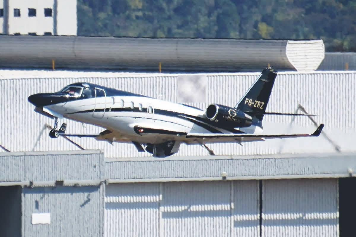 INVESTIGAN EL VUELO CHÁRTER QUE PRETENDÍA SACAR 189 KILOS DE ORO FUERA DEL PAÍS