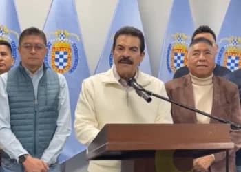 MANFRED CUESTIONA A ZVONKO Y PIDE UN COCHABAMBINO EN ENDE