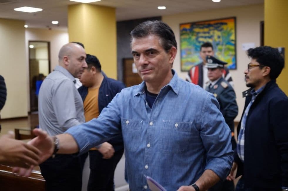 RODRIGO PAZ PIDE INVESTIGAR A FONDO A SU EXASESOR Y LAMENTA HABER CONFIADO EN ÉL