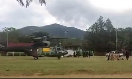 EVACÚAN EN HELICÓPTERO A TRECE POLICÍAS HERIDOS EN  DESBLOQUEO DE MAIRANA