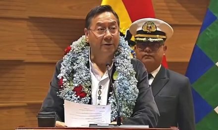 ARCE PROMETE ‘NO CEDER ANTE QUIENES QUIEREN INCENDIAR EL PAÍS