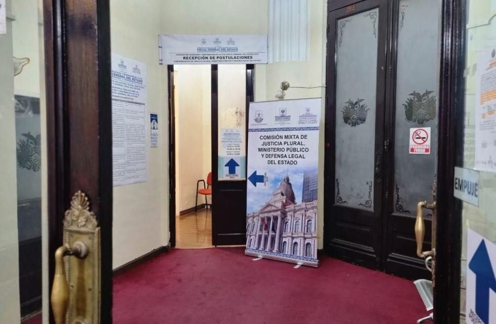 SE RETIRAN TRES POSTULANTES DEL PROCESO DE PRESELECCIÓN A  FISCAL GENERAL DEL ESTADO