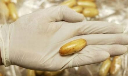 MUERE MUJER QUE SE DESCOMPENSO EN BLOQUEO, LLEVABA DROGA EN EL ESTOMAGO