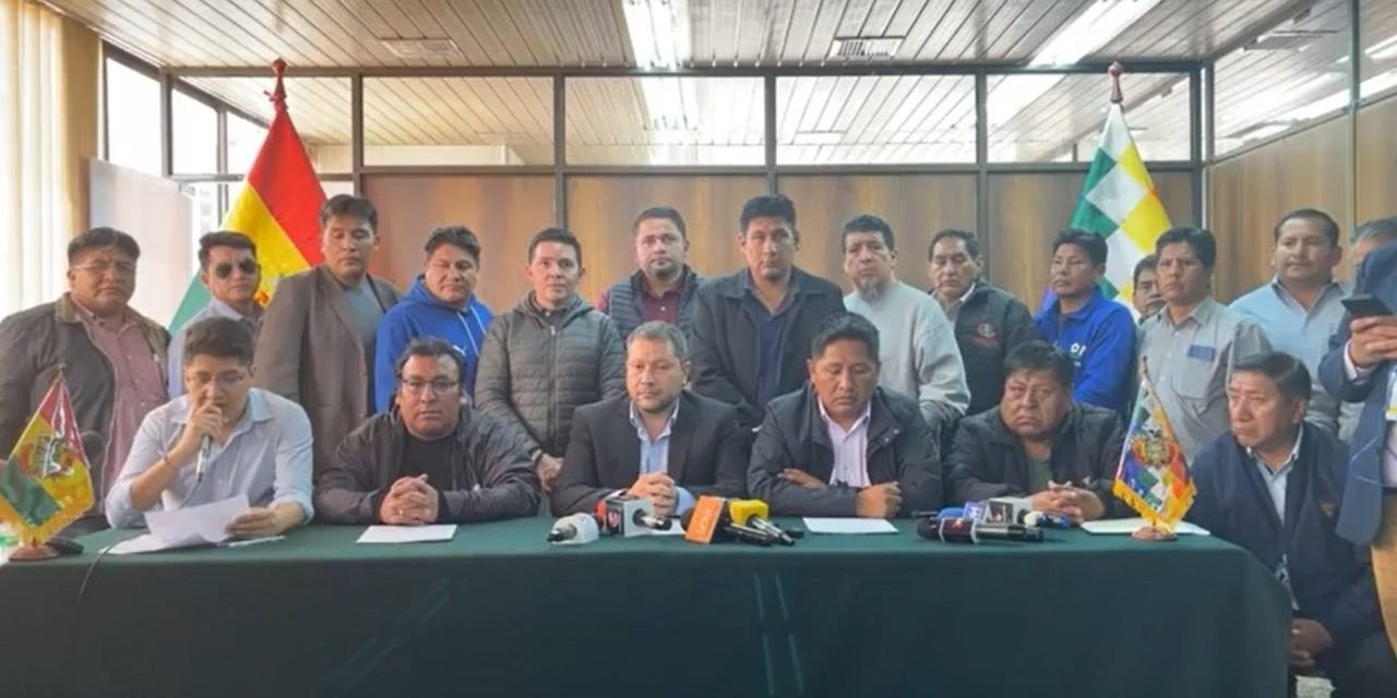 CHOFERES  LEVANTAN  BLOQUEOS TRAS LLEGAR A ACUERDO CON EL GOBIERNO