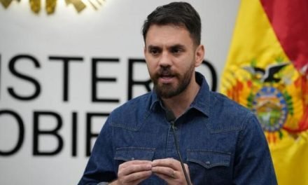 DEL CASTILLO DESAFÍA A EVO A DEMOSTRAR SU INOCENCIA EN CASO DE SUPUESTO ESTUPRO