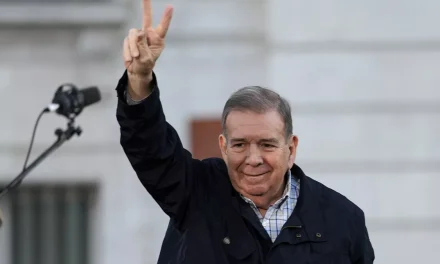 EDMUNDO GONZÁLEZ VOLVERÁ A VENEZUELA PARA TOMAR POSESIÓN COMO PRESIDENTE EL 10 DE ENERO