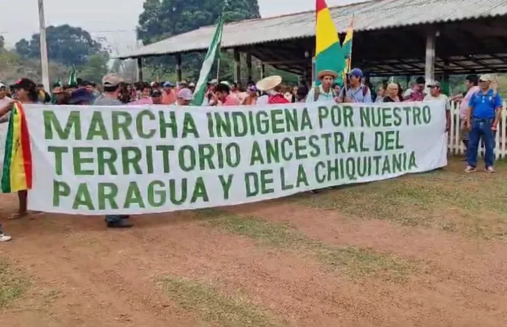 MARCHA EN DEFENSA DE LAS TIERRAS CUMPLE OCHO DÍAS