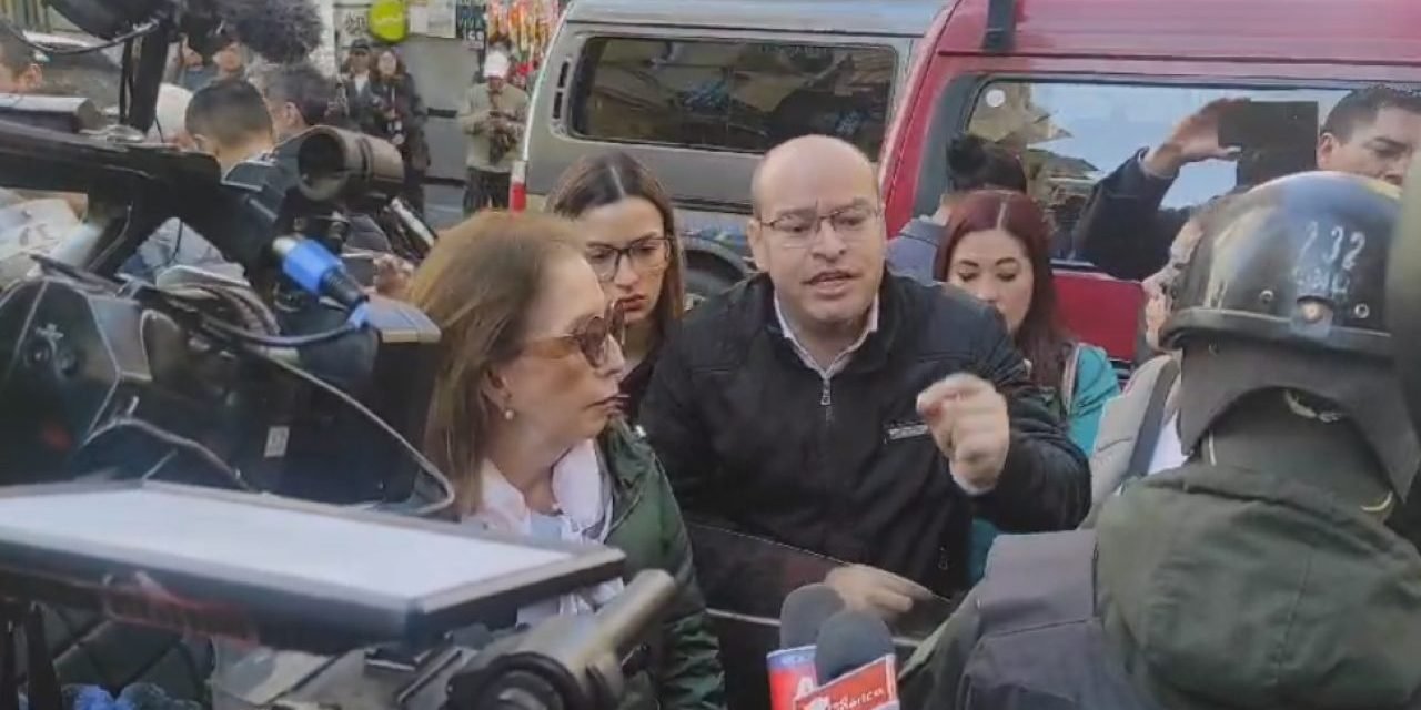 TENSIÓN EN PUERTAS DEL JUZGADO EN EL QUE SE INSTALA EL JUICIO POR CASO GOLE I