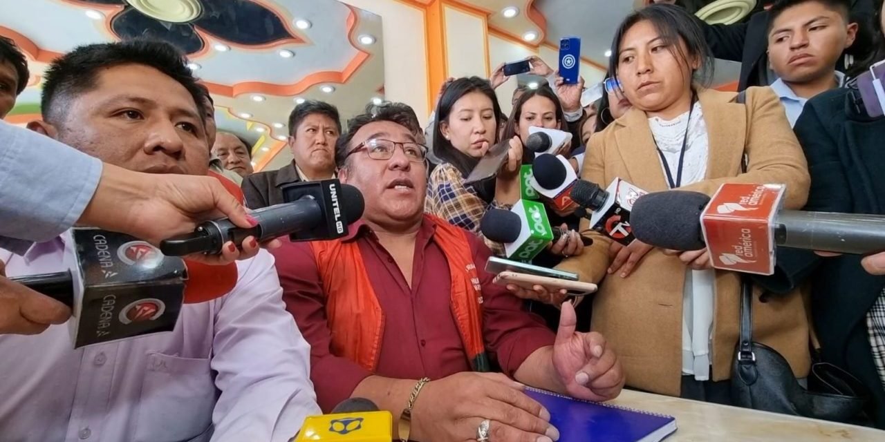 TRANSPORTISTAS DE LA PAZ ANUNCIAN PARO Y BLOQUEOS PARA ESTE MIÉRCOLES