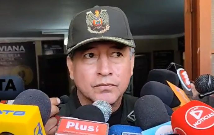 POLICÍA BUSCA A LA PRESUNTA VÍCTIMA DE EVO Y ELABORA AFICHE PARA UBICARLA