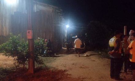 DEJARON UNA ESCOPETA AL ALCANCE DE DOS NIÑOS Y UNO DISPARÓ A SU HERMANA