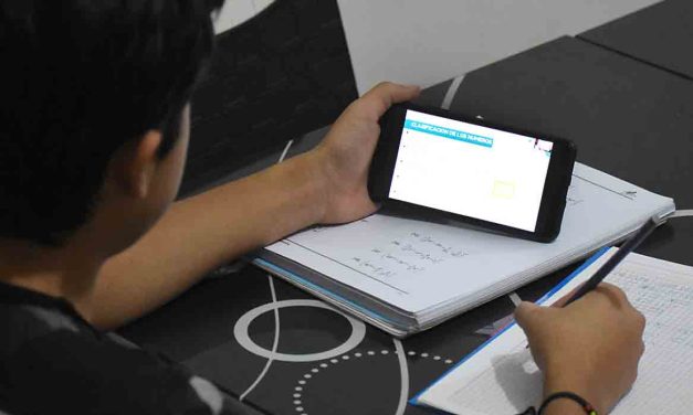INSTRUYEN CLASES VIRTUALES DEBIDO A LA FALTA DE  TRANSPORTE