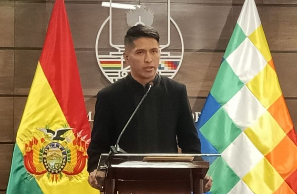 LA NUEVA ARREMETIDA ‘EVISTA’ PARA DESCABEZAR EL ÓRGANO JUDICIAL