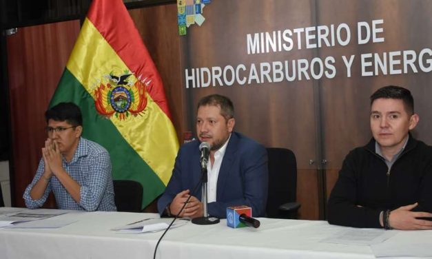GOBIERNO DA LUZ VERDE A PRIVADOS PARA IMPORTAR Y COMERCIALIZAR DIÉSEL Y GASOLINA