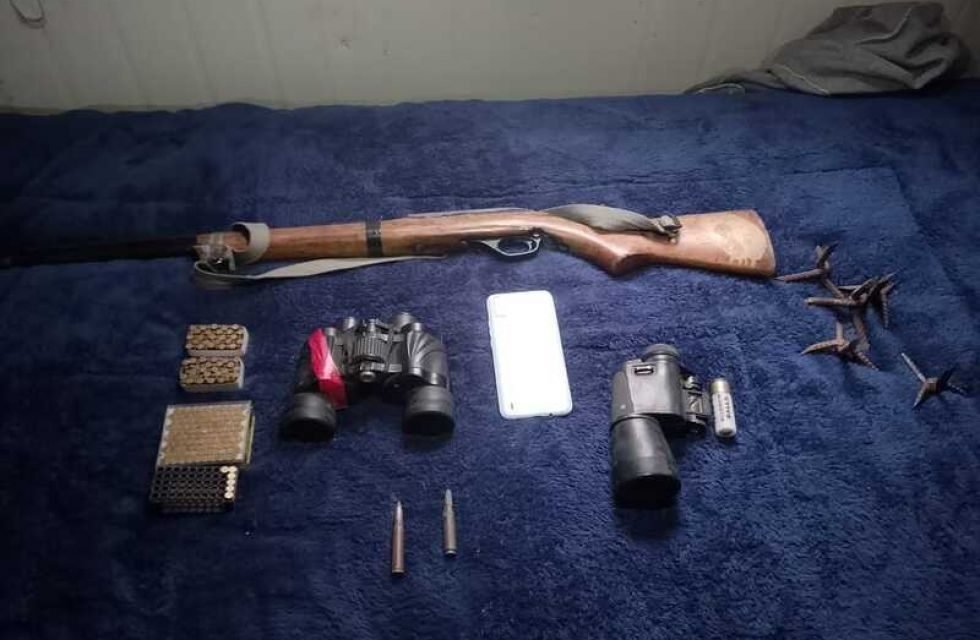 INCAUTAN ARMAS Y MUNICIONES CALIBRE 22 A PRESUNTOS CONTRABANDISTAS