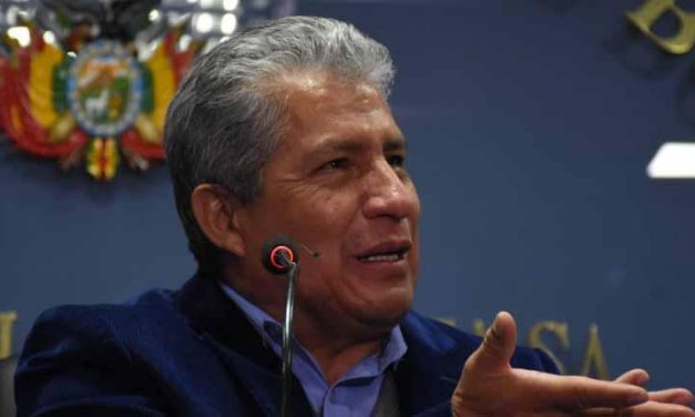 ‘LA PACIENTE TIENE LÍMITES’ DICE EL MINISTRO DE DEFENSA AL JUSTIFICAR INTERVENCIÓN DE BLOQUEOS.