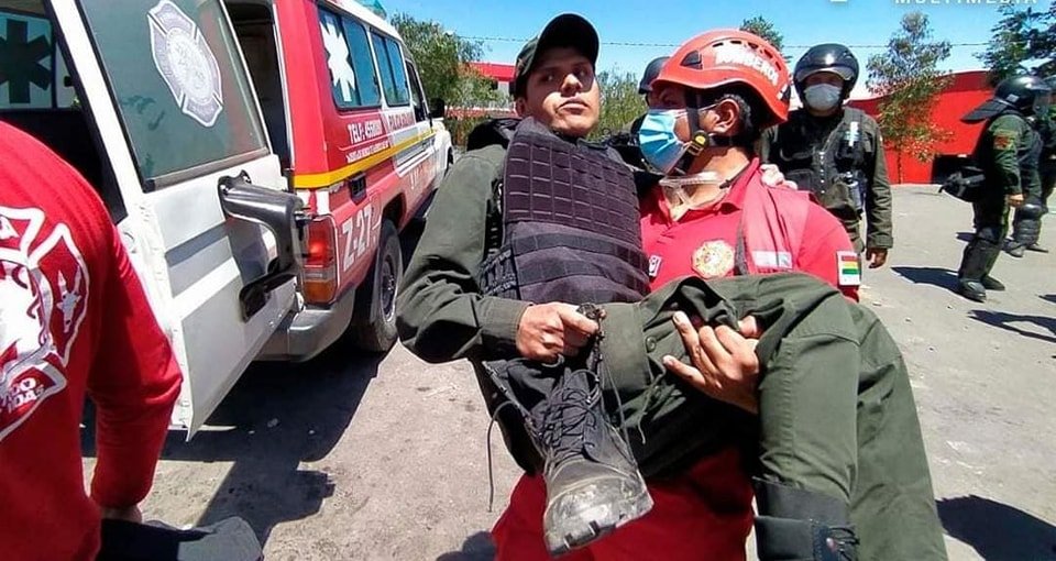 POLICÍAS HERIDOS EN ENFRENTAMIENTOS EN PAROTANI