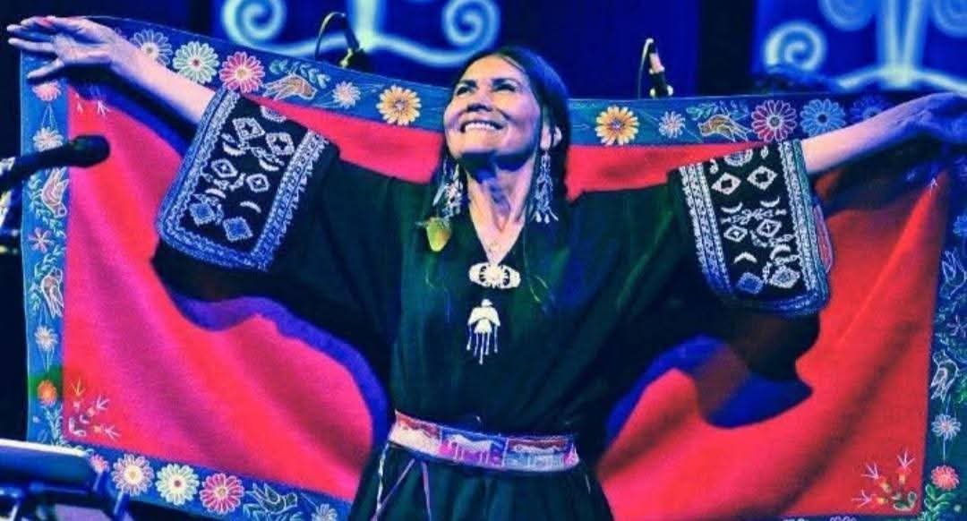 LUZMILA CARPIO LEYENDA MUSICAL BOLIVIANA ES RECONOCIDA POR LA BBC