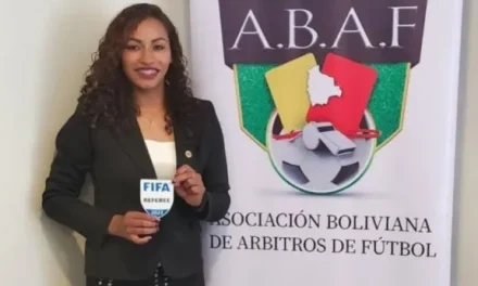 TRAS 18 AÑOS, UNA MUJER VOLVERÁ A DIRIGIR UN PARTIDO DEL FÚTBOL BOLIVIANO