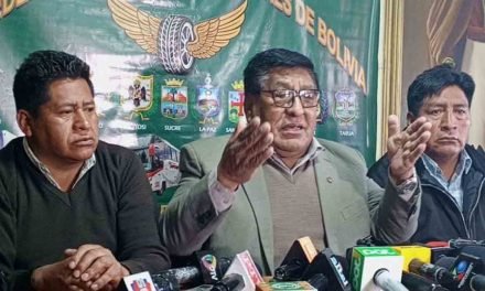 CONFEDERACIÓN DE CHOFERES RESPALDA SUBIR EL PASAJE A BS3 EN SANTA CRUZ Y  LA PAZ