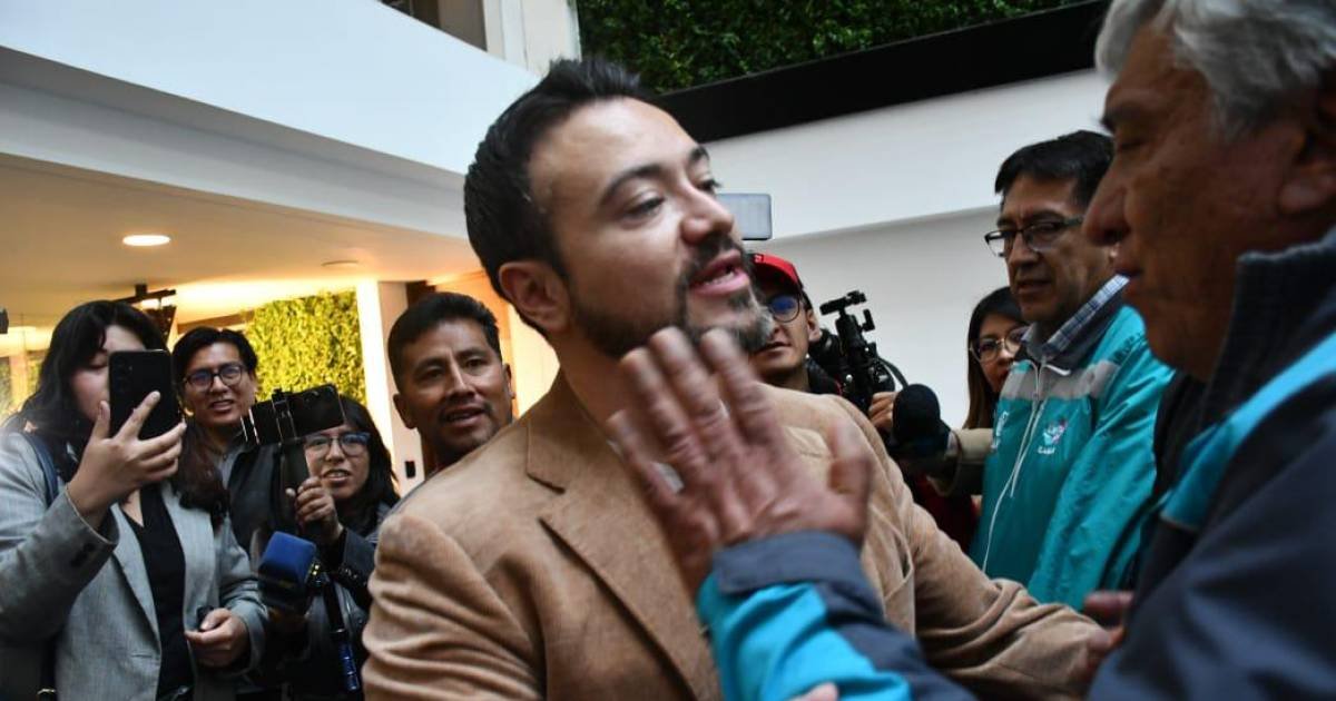 DIPUTADO  INCREPA AL ALCALDE DE LA PAZ EN LA ASAMBLEA LEGISLATIVA