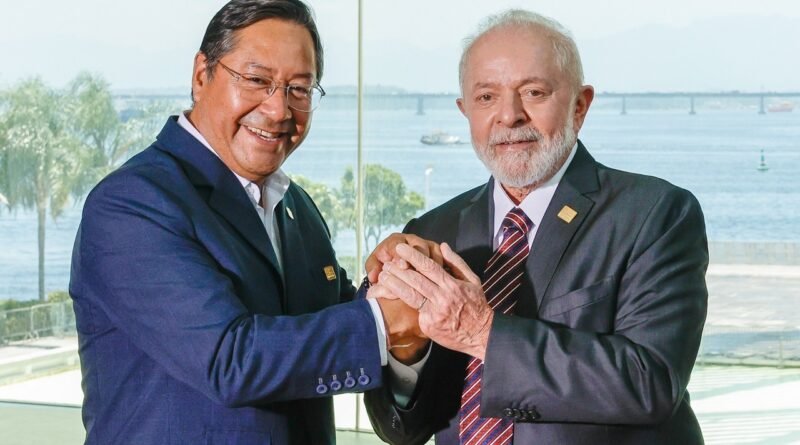 LULA Y ARCE HABLAN DE CONSTRUIR NUEVA PLANTA