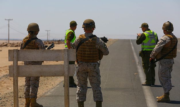 CHILE LIBERA A TRES MILITARES BOLIVIANOS TRAS CONSTATAR INGRESO ACCIDENTAL