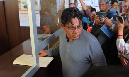 DIPUTADO  PRESENTA  DENUNCIA CONTRA  HIJOS DEL PRESIDENTE POR ENRIQUECIMIENTO ILÍCITO