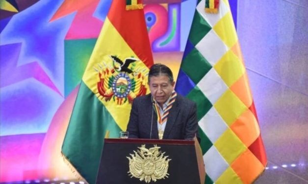 VICEPRESIDENTE: “EL ESTADO FUE CREADO PARA DAR SOLUCIÓN A LOS PROBLEMAS SOCIALES Y NO PARA SERVIR A LOS POLÍTICOS”