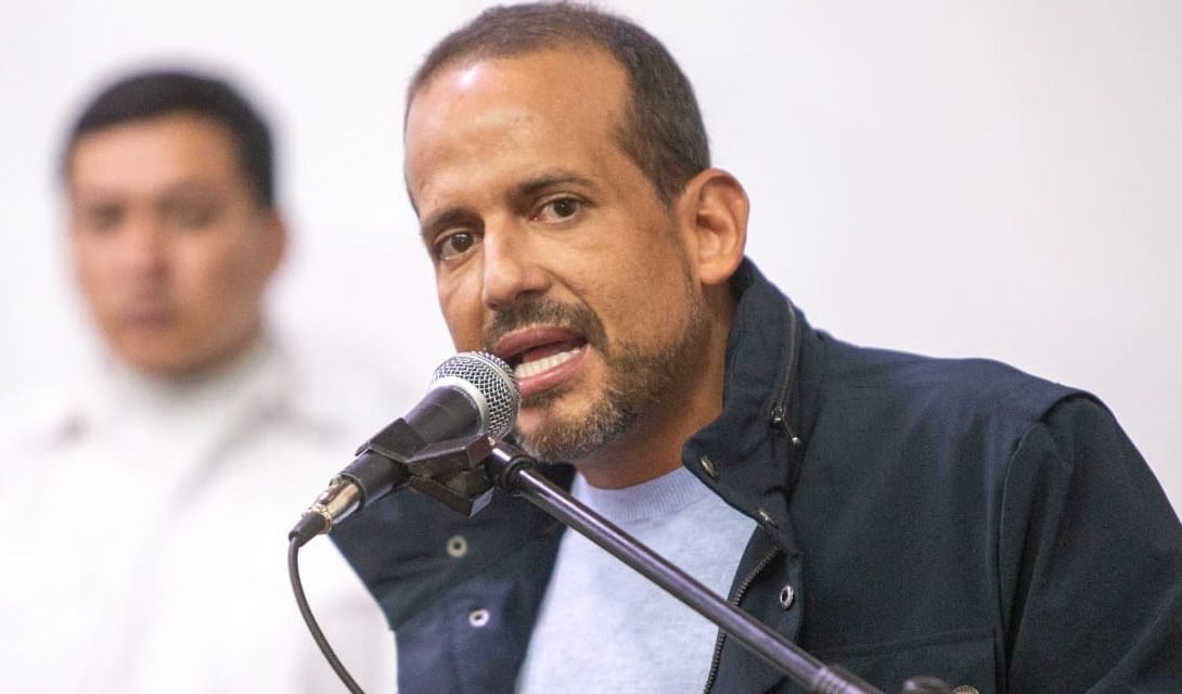 “EL MASISMO ESTÁ TOCANDO FONDO” ASEGURA FERNANDO CAMACHO