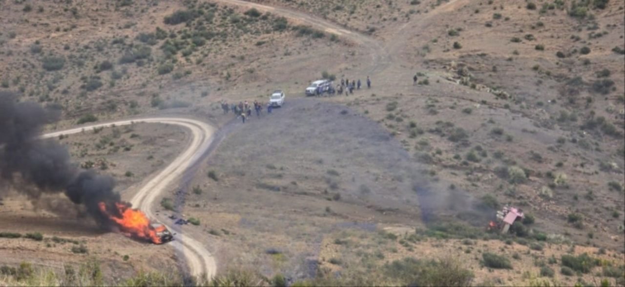 VIOLENTO ENFRENTAMIENTO ENTRE COOPERATIVISTAS MINEROS DEJA MÁS DE 20 HERIDOS Y 12 APREHENDIDOS
